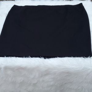 Size 28w/30w black skirt Ava & Viv 4x
